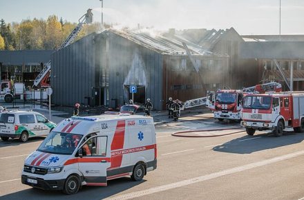 Литва: в пункте пропуска «Мядининкай» при проверке автомобиля с контрабандными сигаретами вспыхнул пожар