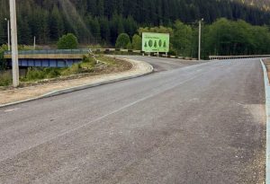 Завершается ремонт приграничной дороги Т-26-01 в селе Шепот
