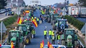 В понедельник фермеры заблокируют границу между Испанией и Францией
