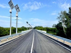Возобновлено движение по мосту через Северский Донец на Харьковщине