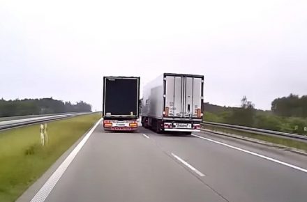 Чехия: на трассе D1 продлили зону, запрещающую грузовикам обгон