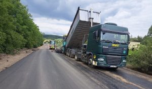 В Ивано-Франковской области продолжается ремонт дорог