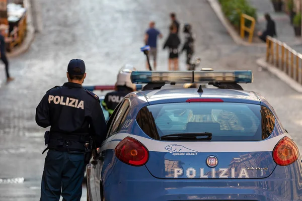 Италия: за пару дней правоохранители выявили двух злостных нарушителей норм труди и отдыха водителей