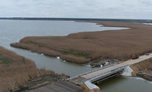 Продолжается ремонт моста на дороге Т-16-07