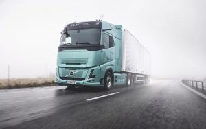 Volvo презентовала новый электрогрузовик с запасом хода 600 км