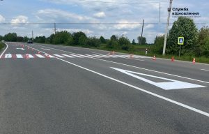 У Івано-Франківській області тривають дорожні роботи