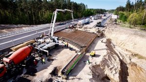 Продовжується будівництво транспортного вузла на трасі М-05