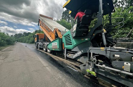 Продолжаются работы по эксплуатационному содержанию дорог