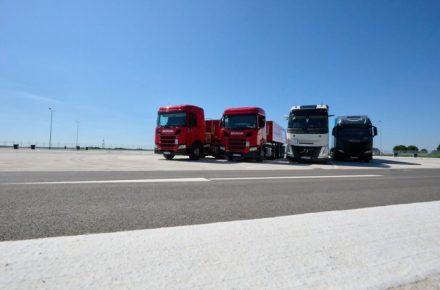 Германия: на трассе А1 открыли стоянку для грузовиков на 170 парковочных мест