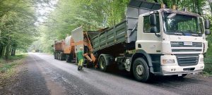 У Харківській і Волинській областях ремонтують дороги за спеціальною технологією