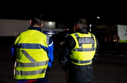 Франция продлевает пограничный контроль до конца апреля