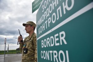 Погранслужба: в ПП «Краковец» возможны задержки на выезд из Украины из-за EES