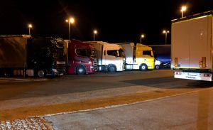Перевозчикам напомнили о праздничных ограничениях движения 31 октября и 1 ноября
