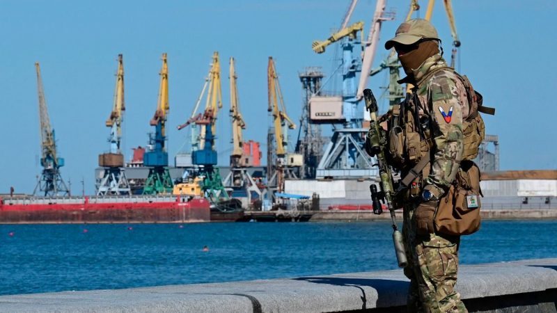 Незаконні дії РФ загрожують міжнародній логістиці та порушують норми морського права