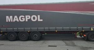 Бельгія: злодії пошкодили намети на всіх вантажівках на парковці Aire du Roeulx