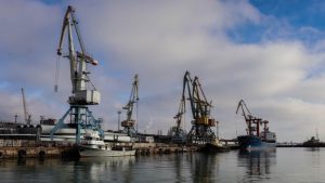 Застосовано санкції до 56 морських судів, які незаконно заходили в тимчасово окуповані РФ українські порти