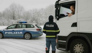 Італія: зони відпочинку і стоянки для вантажівок стануть ключовим інструментом безпеки в зимовий період