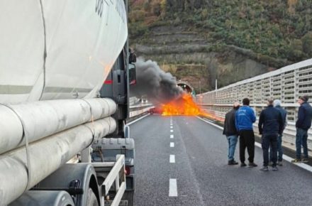 Италия: вооруженное ограбление бронированного фургона на автомагистрали A2