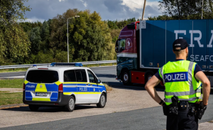 Нідерланди: німецький прикордонний контроль уповільнює логістику та створює збитки