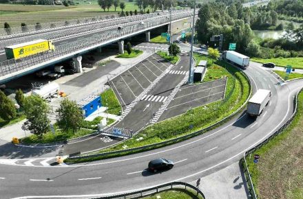 Италия: в Венето начали работу 2 стоянки для грузовиков с 3 днями бесплатной парковки