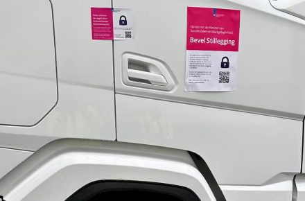 Нидерланды: Инспекция труда закрыла в Гааге на два месяца транспортную компанию и выписала огромные штрафы за выявленные нарушения