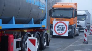 Оценен ущерб от блокады водителями грузовиков границы ЕС в Сербии