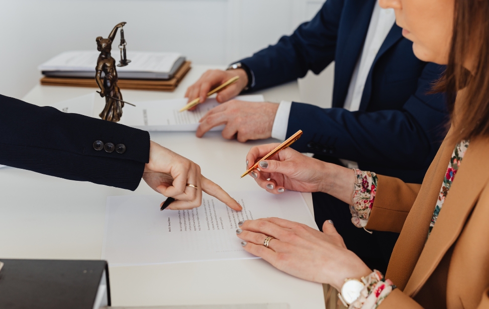 VDI разъяснила условия законного добровольного увольнения и защиту работников от давления