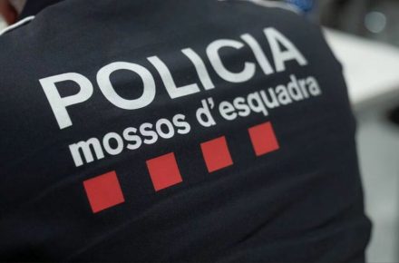 Испания: полиция Каталонии ликвидировала две преступные группировки и арестовала 10 человек