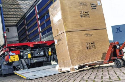 Румыния: Сенат принял законопроект, запрещающий обязывать водителей загружать или разгружать грузы