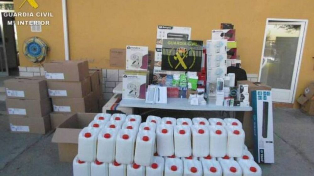 Испания: Гражданская гвардия ликвидировала группу, грабившую припаркованные грузовики