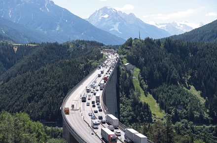 В Европейском суде пройдет рассмотрение запрета на движение транспорта на перевале Бреннер