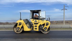 За сутки ликвидировано 109 тыс. кв м повреждений на дорогах