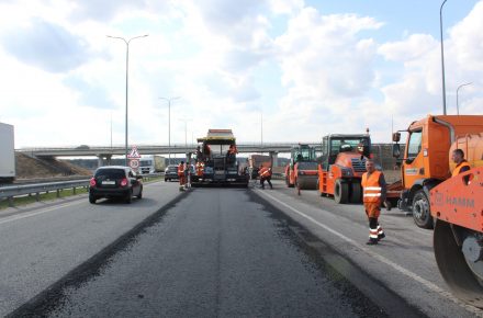 З початку року ліквідовано 2,1 млн кв м пошкоджень на дорогах