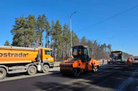 Восстановлено еще 59 тыс. кв м покрытия на дорогах госзначения