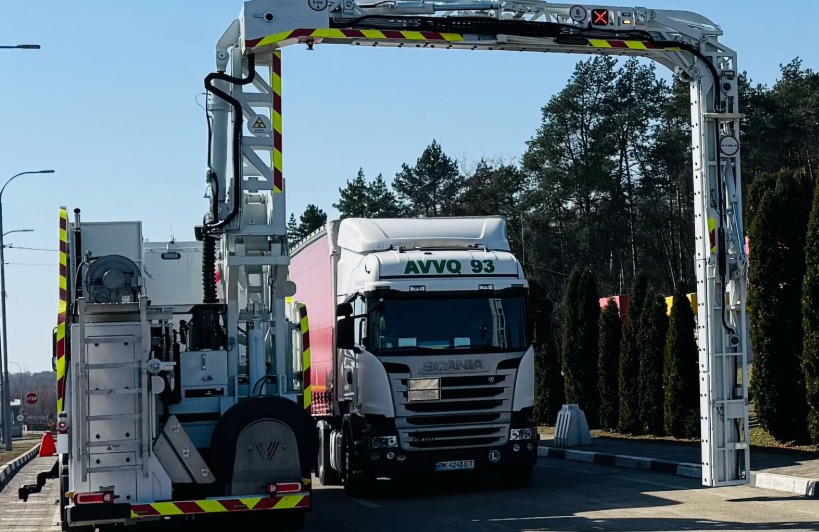 На українсько-польському кордоні в тестовому режимі запрацювали 4 нові мобільні сканери