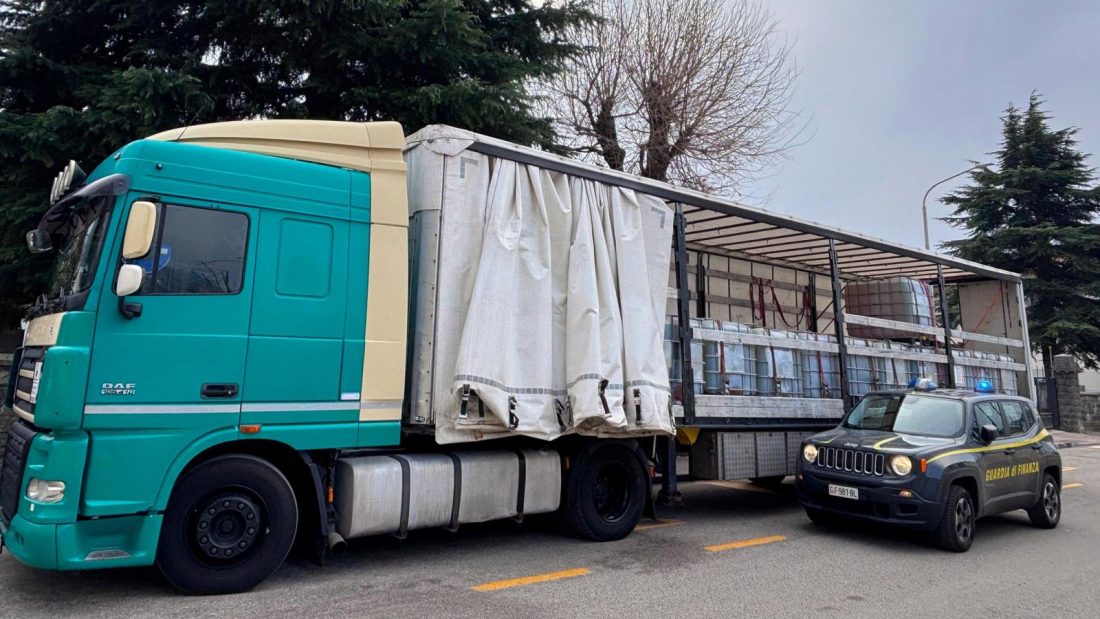 Італія: поліція вилучила велику партію контрабандного палива з Східної Європи