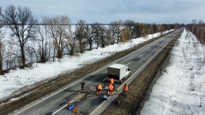 На яких дорогах країни ведуться ремонтні роботи