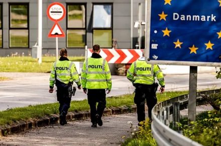 Дания и Норвегия снова продлевают пограничный контроль