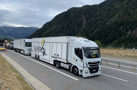 Перед тоннелем Монблан образовалась огромная пробка: время ожидания увеличилось до 1,5 часов