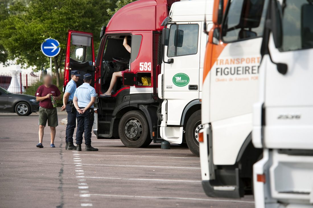 Ще трьом перевізникам з Східної Європи через порушення було заборонено здійснювати каботаж у Франції