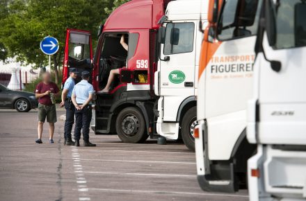 Еще трем перевозчикам из Восточной Европы из-за нарушений запретили каботаж во Франции