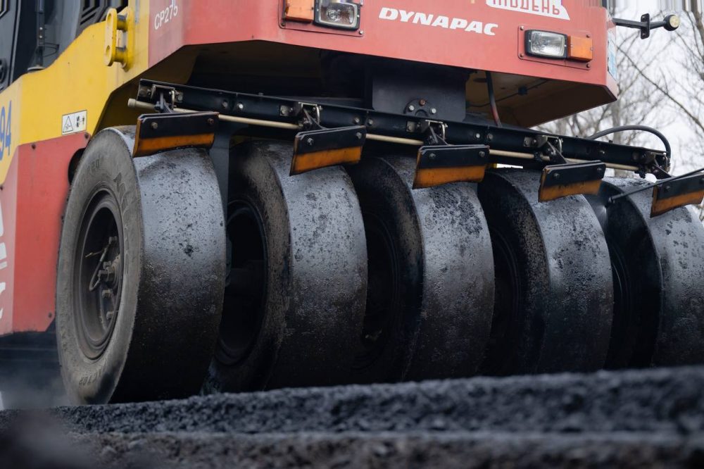 В Днепропетровской области восстановлено около 100 тыс. кв м дорожного покрытия