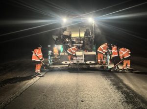 Поточні ремонтні роботи на дорогах: за добу усунуто 185 тис. м² пошкоджень дорожнього покриття