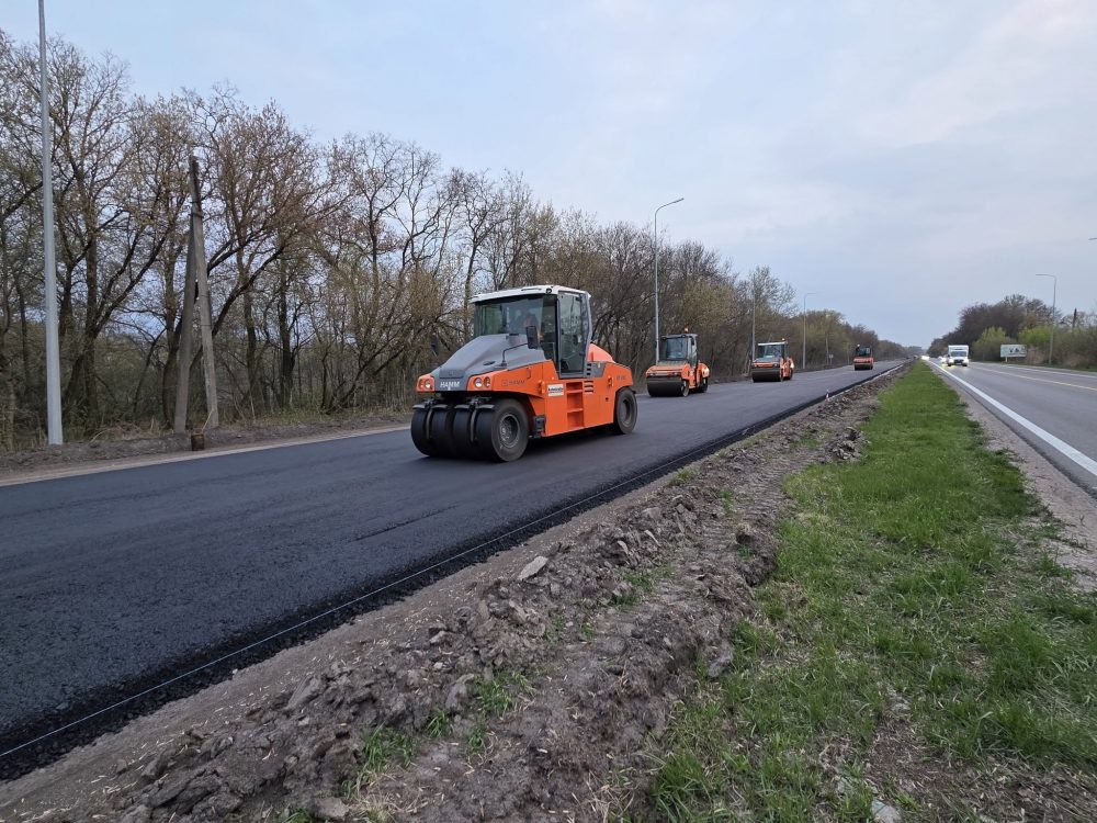С начала года ликвидировано 4,8 млн кв м повреждений на дорогах