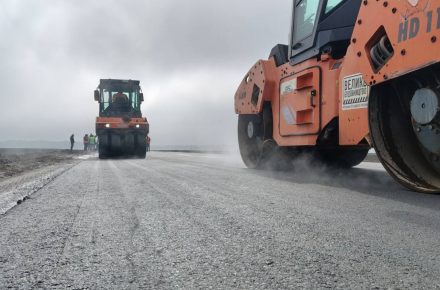 Специалисты работают на 12 автодорогах международного значения по всей Украине