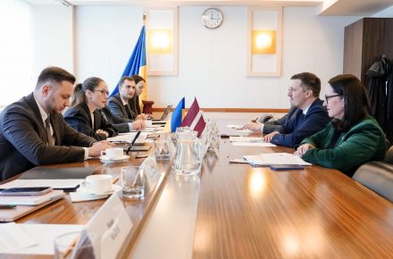 Латвия поможет в восстановлении локомотивного парка 