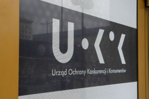 Польща: UOKiK розпочав справу проти Dino Polska і перевізників через можливу угоду на ринку праці