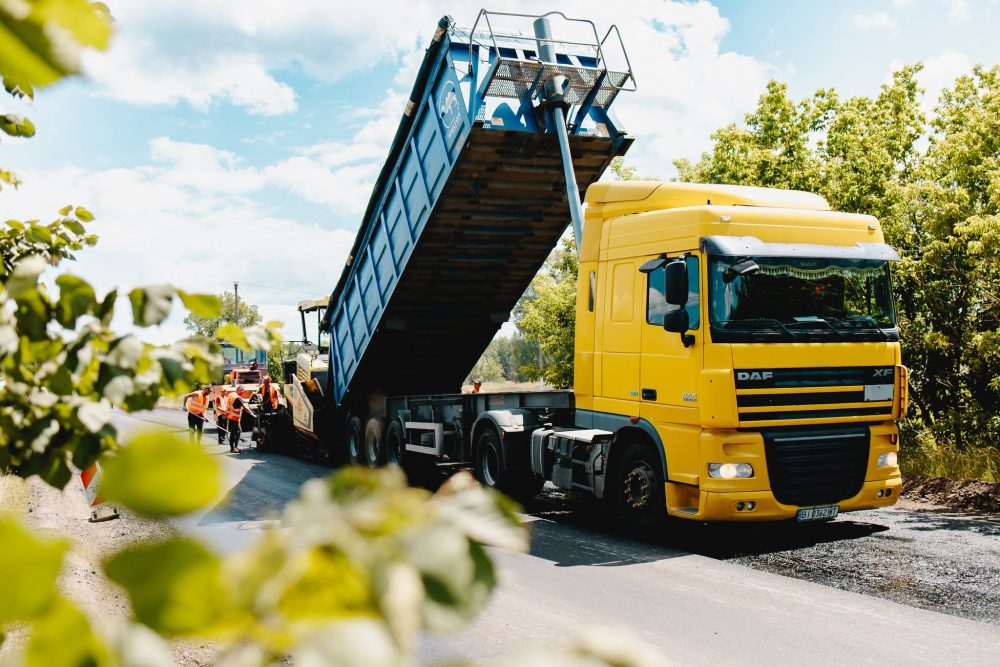 З початку року відновлено 19 млн м² дорожнього покриття на дорогах державного значення