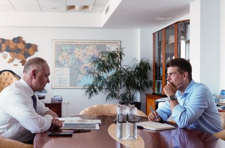 Деркач зустрівся з новим керівником Гостаможслужби: обговорили єЧергу, пункти пропуску і порушення іноземних перевізників