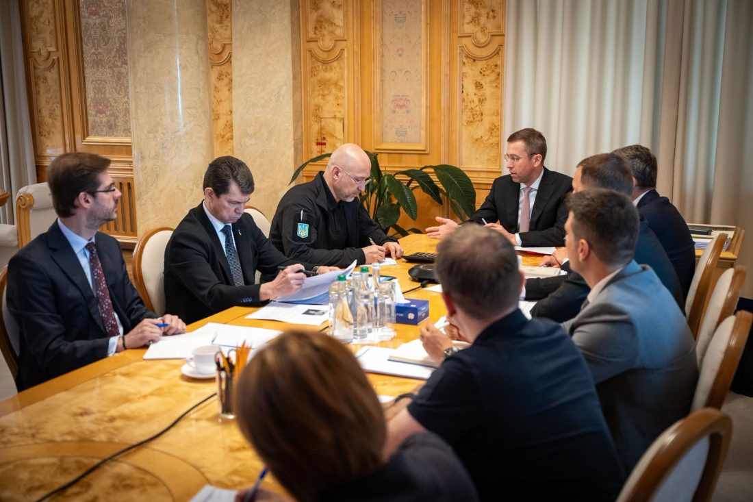 Прем'єр-міністр і президент ЄБРР обговорили розвиток транспортної інфраструктури України